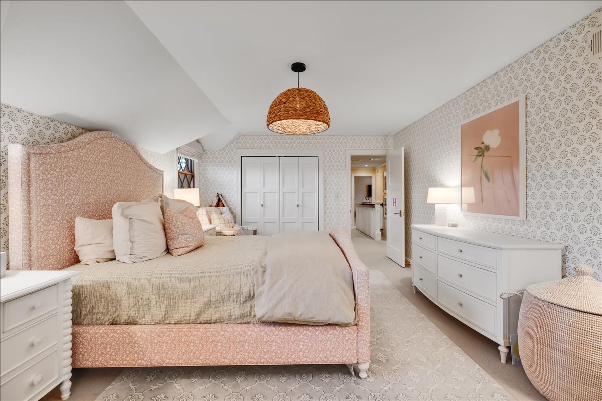 1S780 Country Club Lane