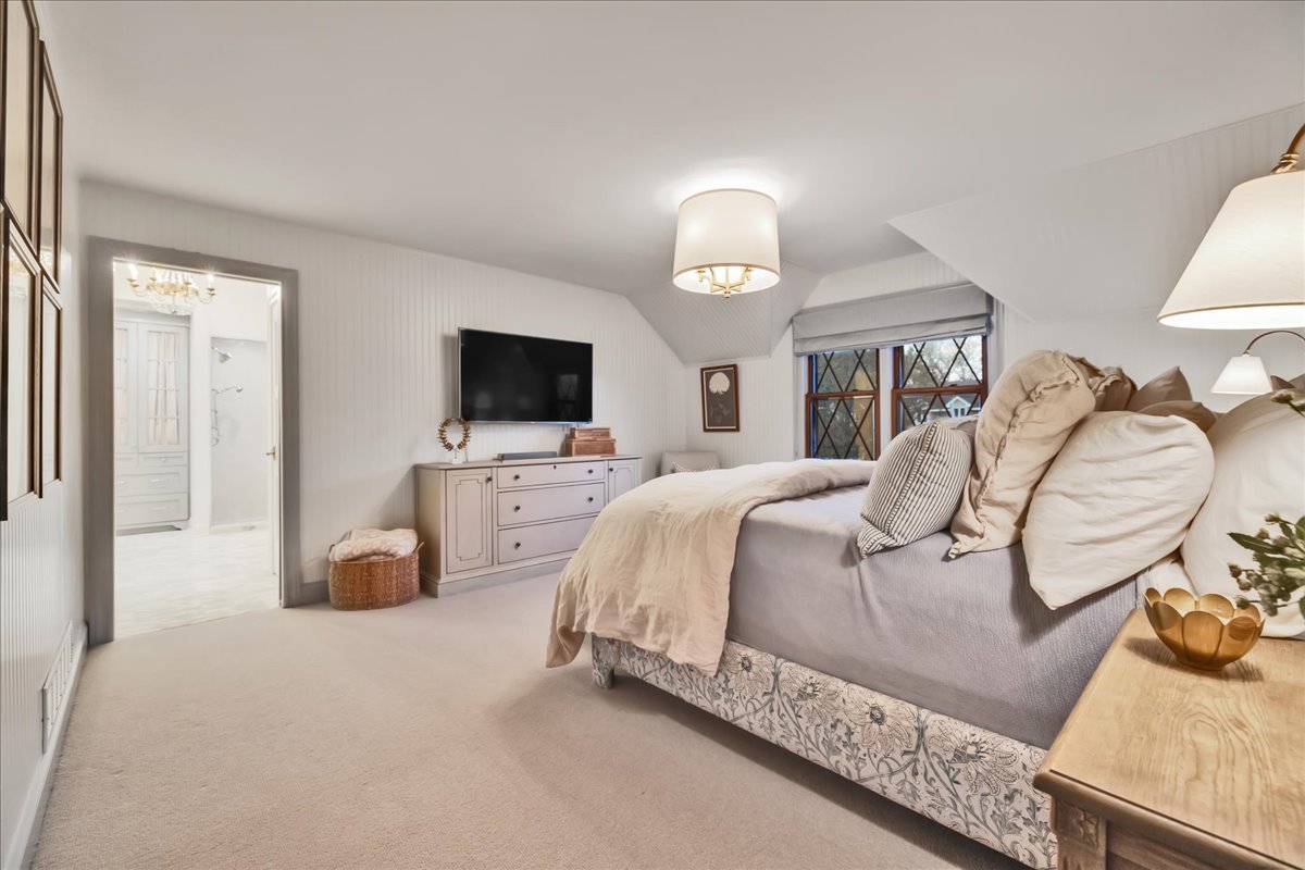 1S780 Country Club Lane