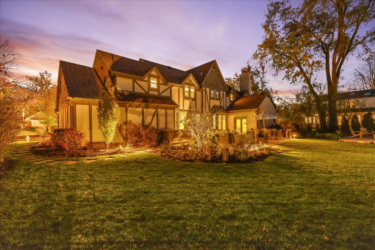 1S780 Country Club Lane