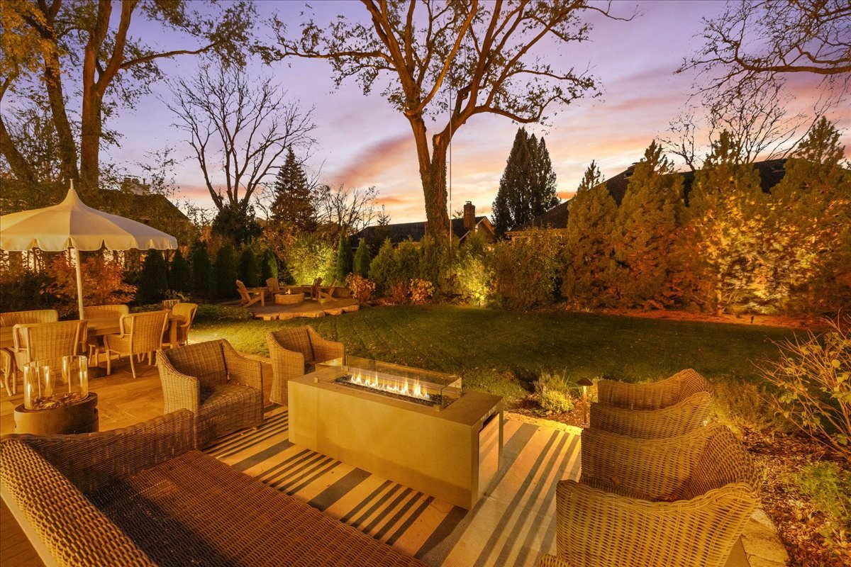 1S780 Country Club Lane