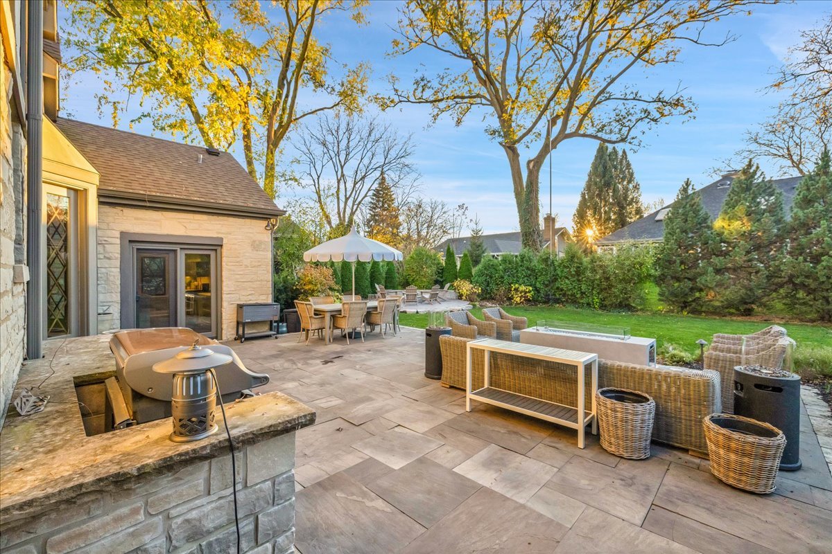 1S780 Country Club Lane