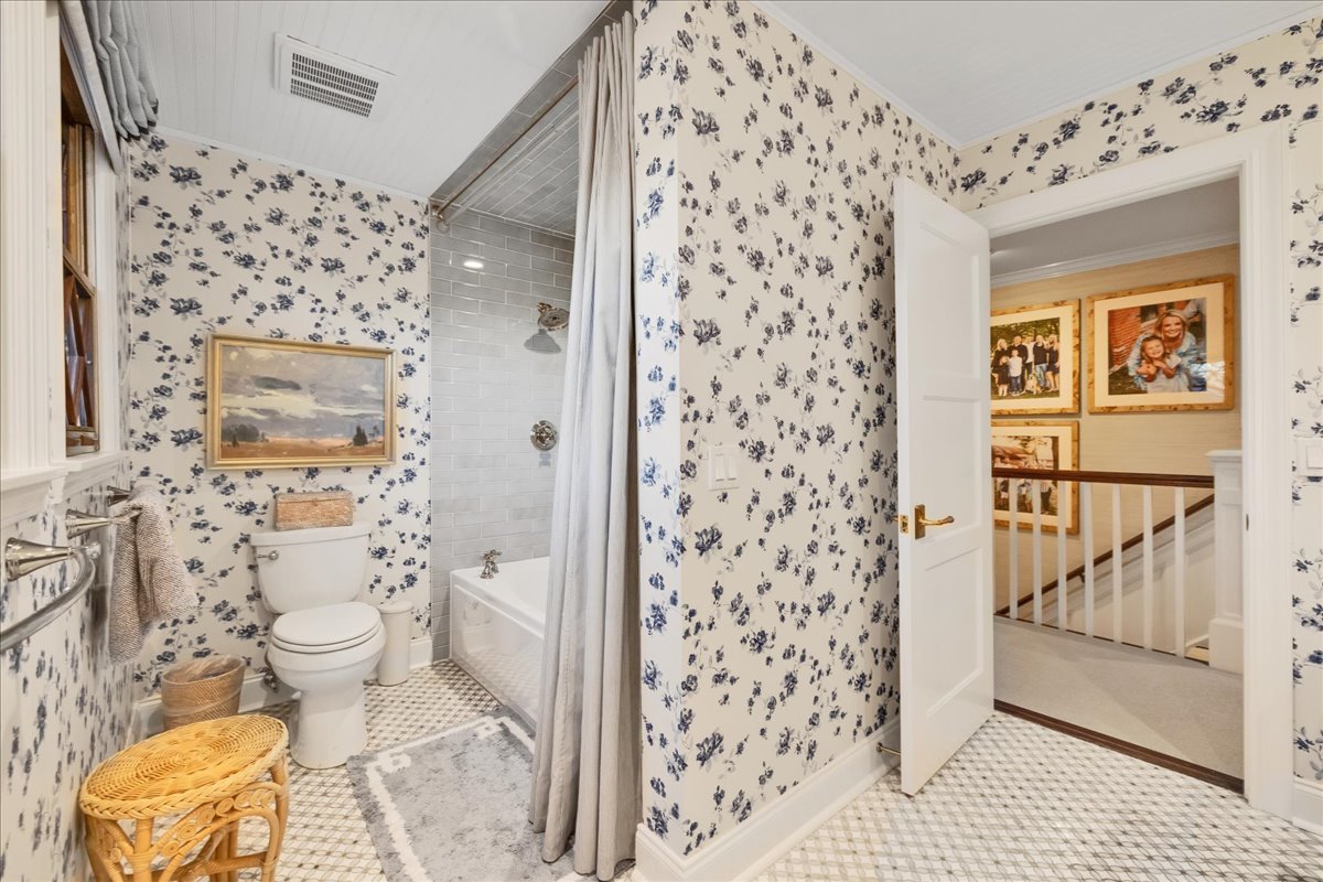 1S780 Country Club Lane