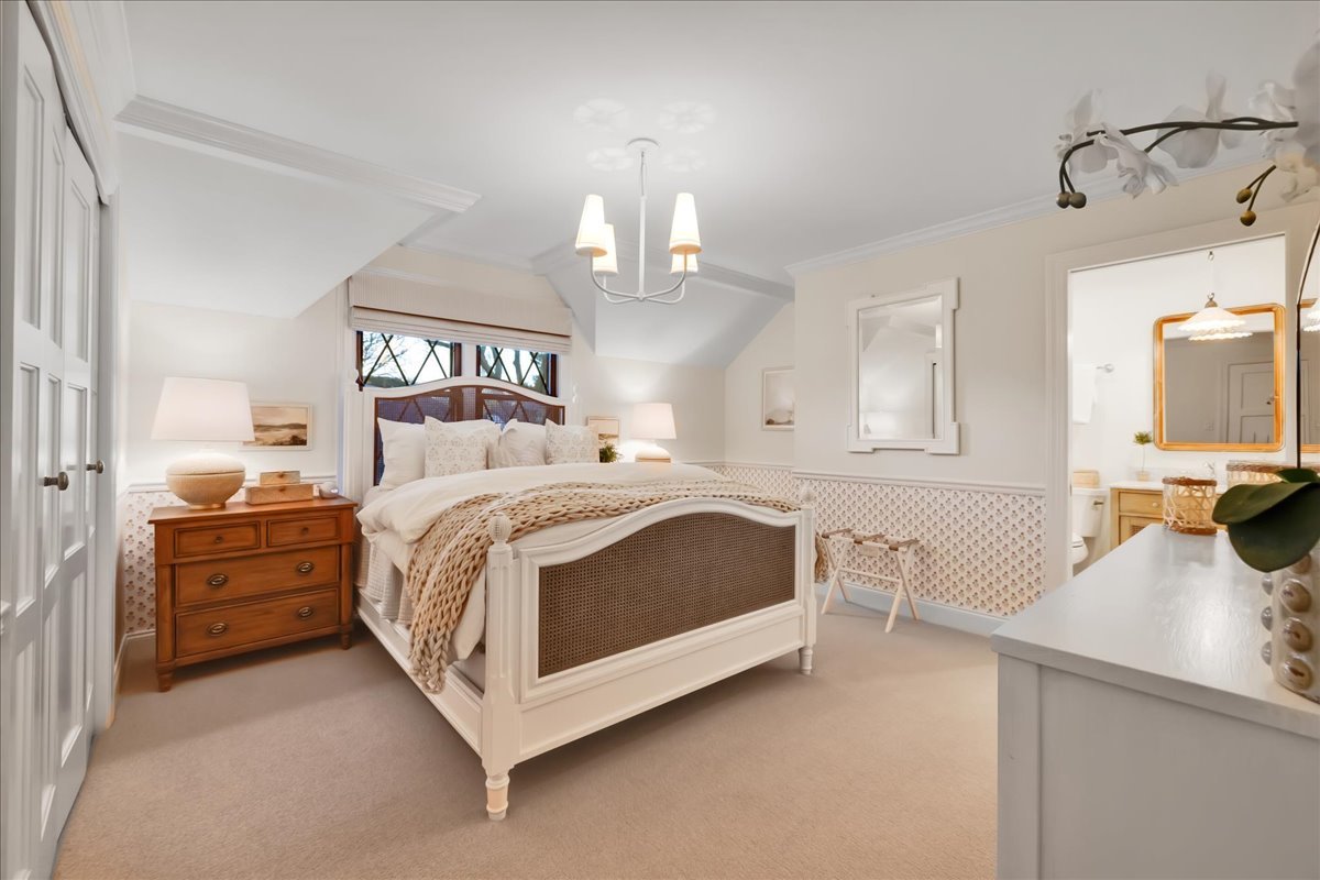 1S780 Country Club Lane