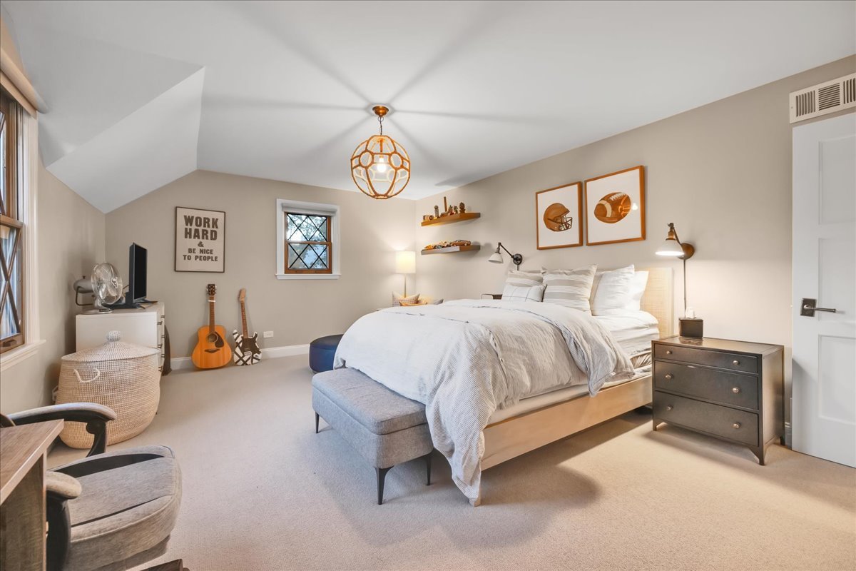 1S780 Country Club Lane