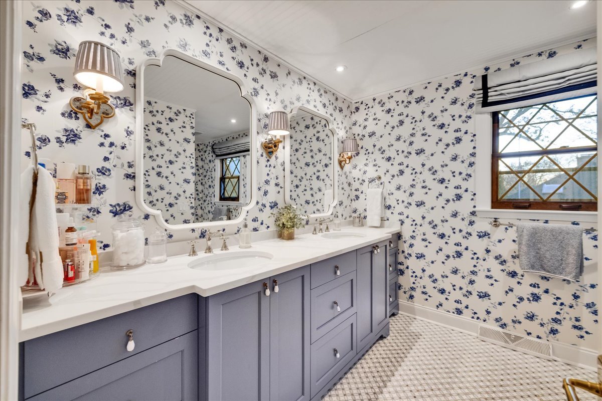 1S780 Country Club Lane