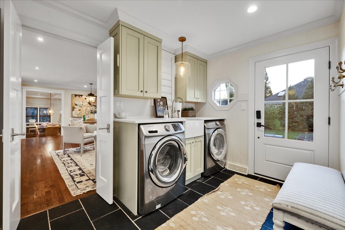 1S780 Country Club Lane