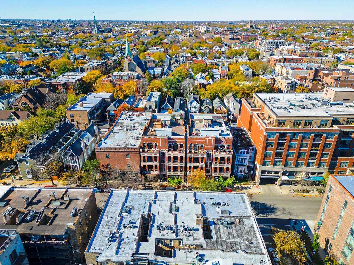 3118 N Sheffield Avenue Unit: 4N