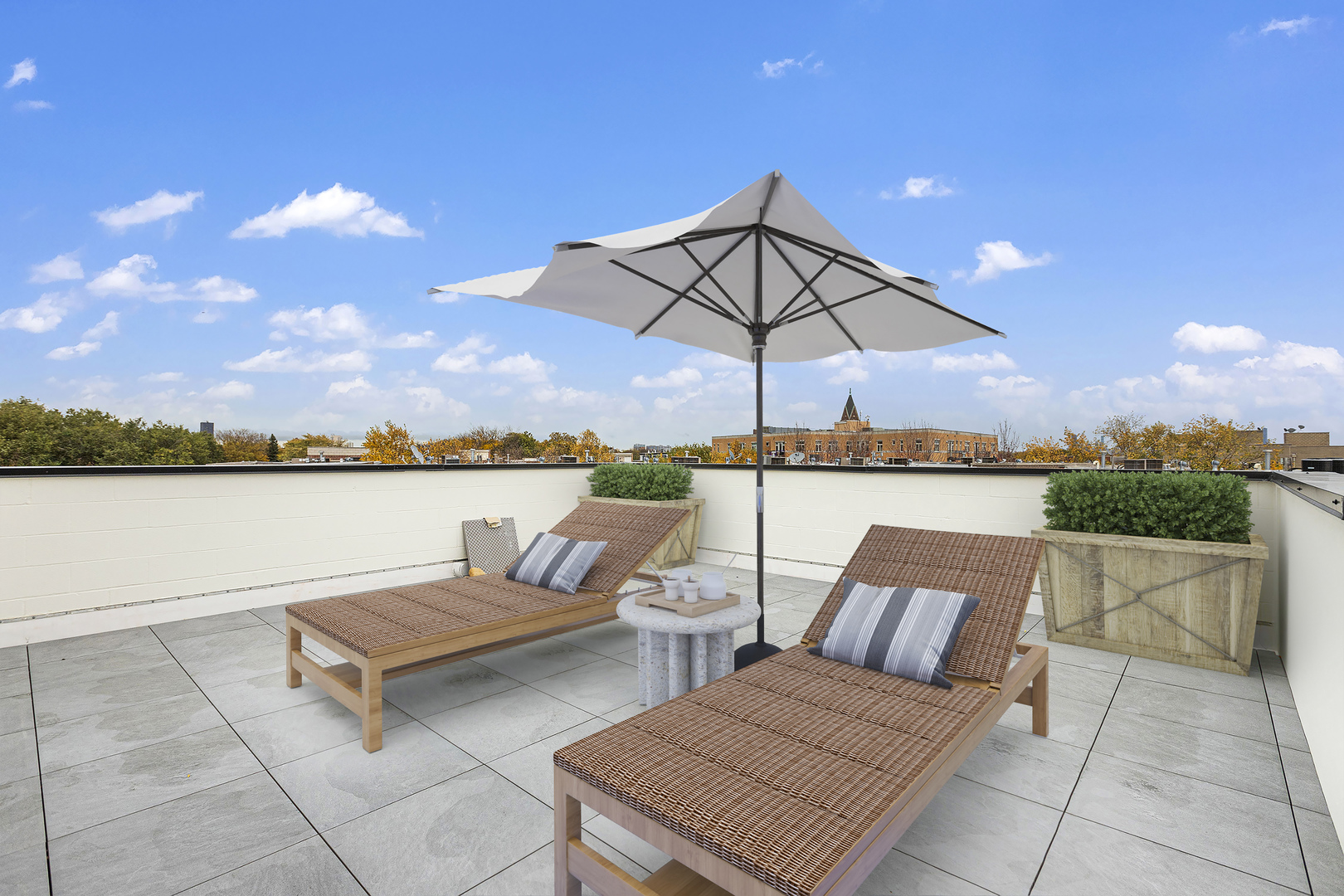 5015 N Lincoln Avenue Unit: 1S