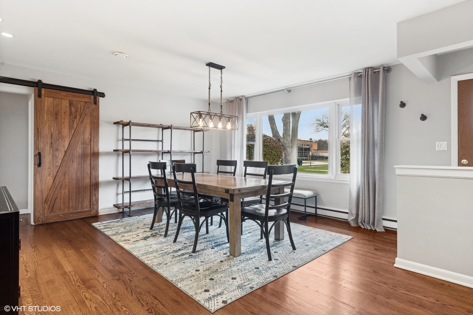 210 W Van Buren Street