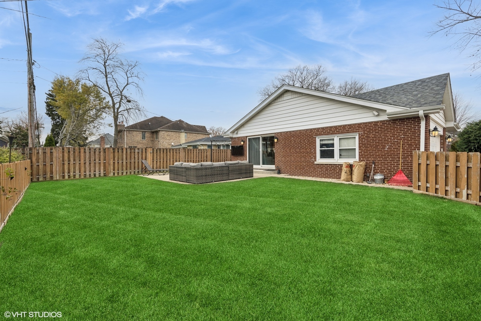 210 W Van Buren Street