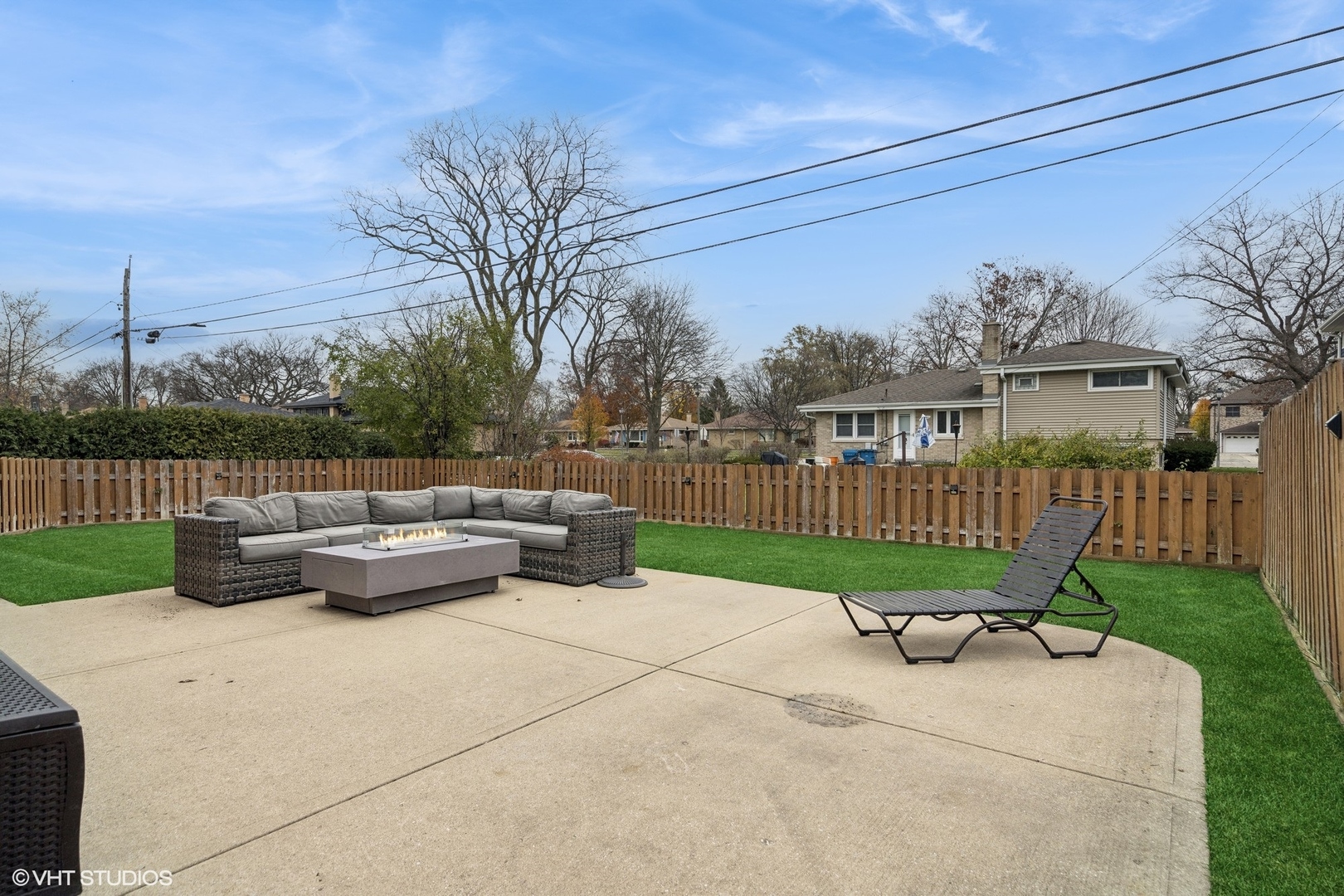 210 W Van Buren Street