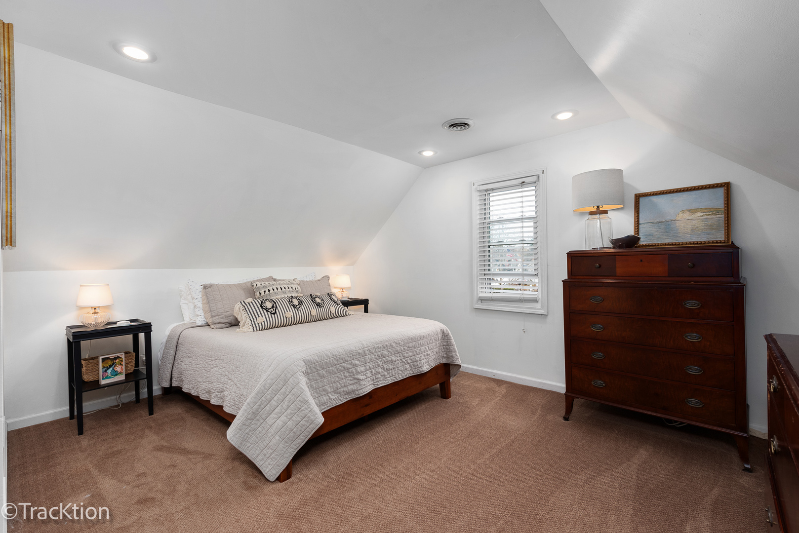 4714 Highland Avenue