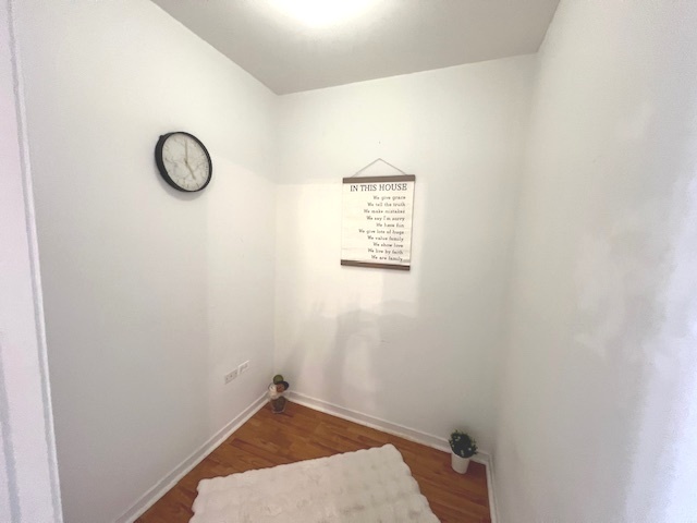 125 N Euclid Avenue Unit: 305