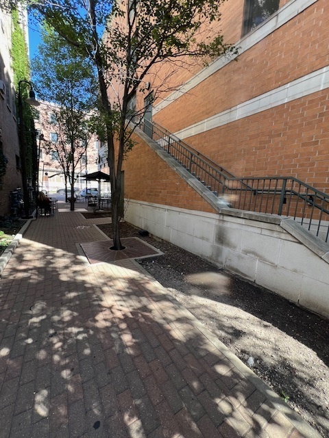 125 N Euclid Avenue Unit: 305