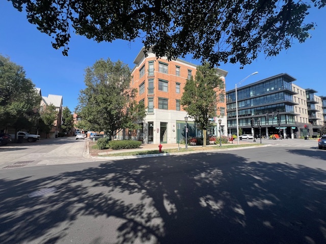 125 N Euclid Avenue Unit: 305