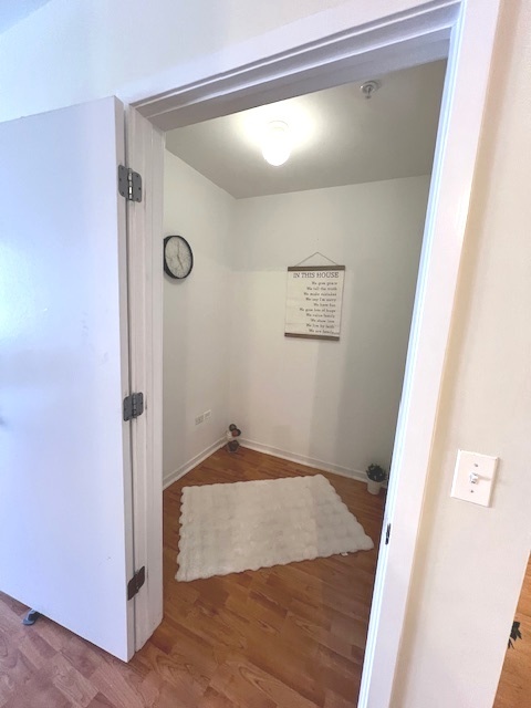 125 N Euclid Avenue Unit: 305