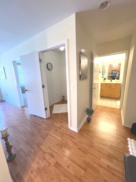 125 N Euclid Avenue Unit: 305
