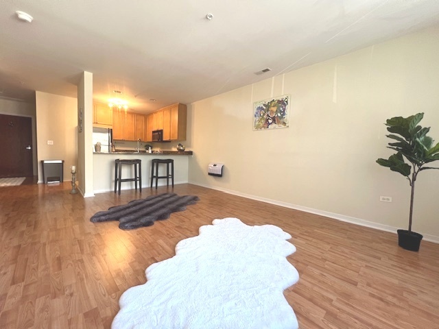125 N Euclid Avenue Unit: 305