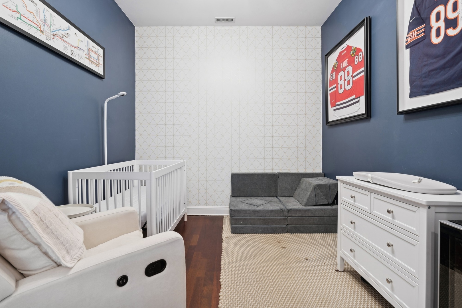 2130 W Belmont Avenue Unit: 4D