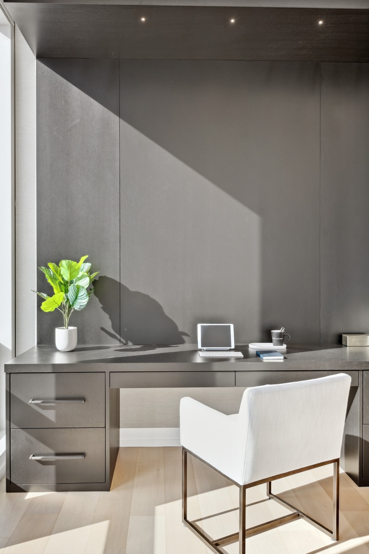 14 W Superior Street Unit: 6101