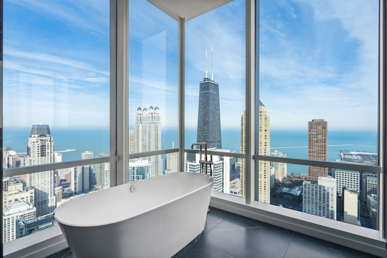 14 W Superior Street Unit: 6101