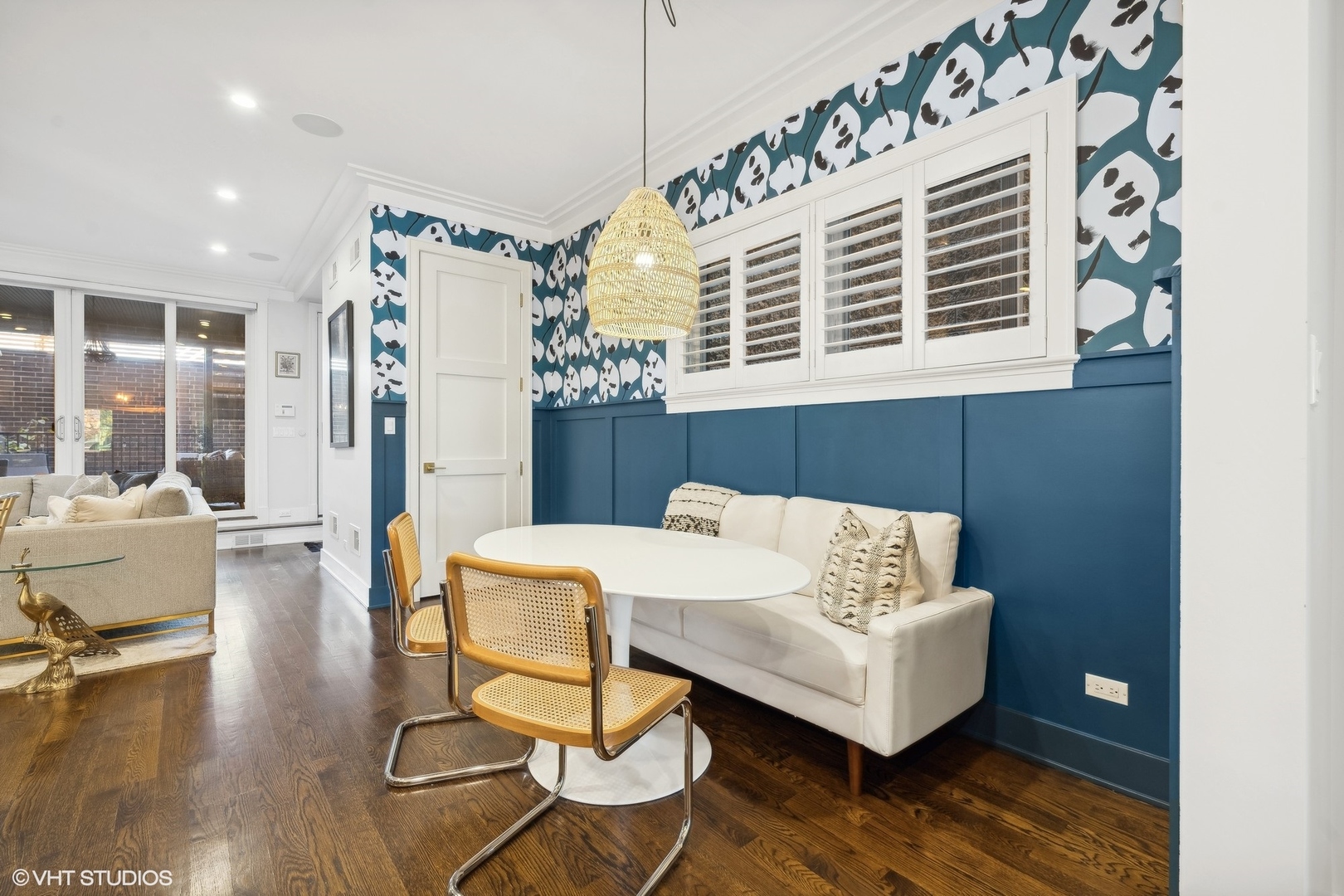 1228 W MELROSE Street Unit: 1