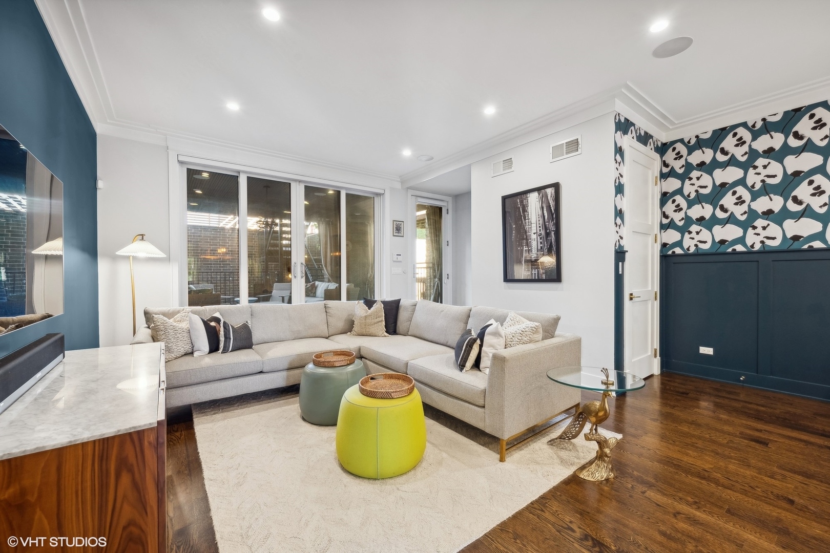1228 W MELROSE Street Unit: 1