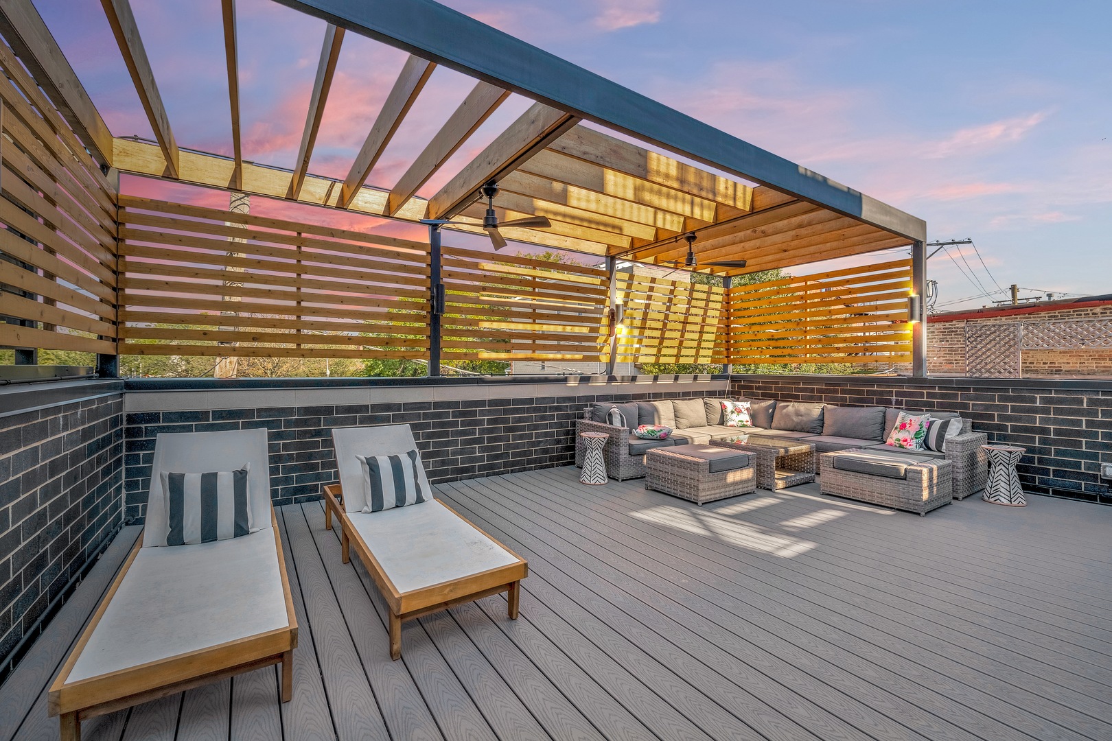 1228 W MELROSE Street Unit: 1