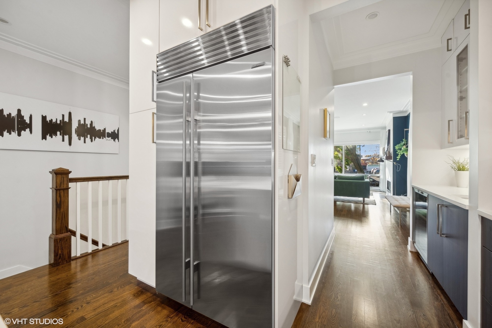 1228 W MELROSE Street Unit: 1