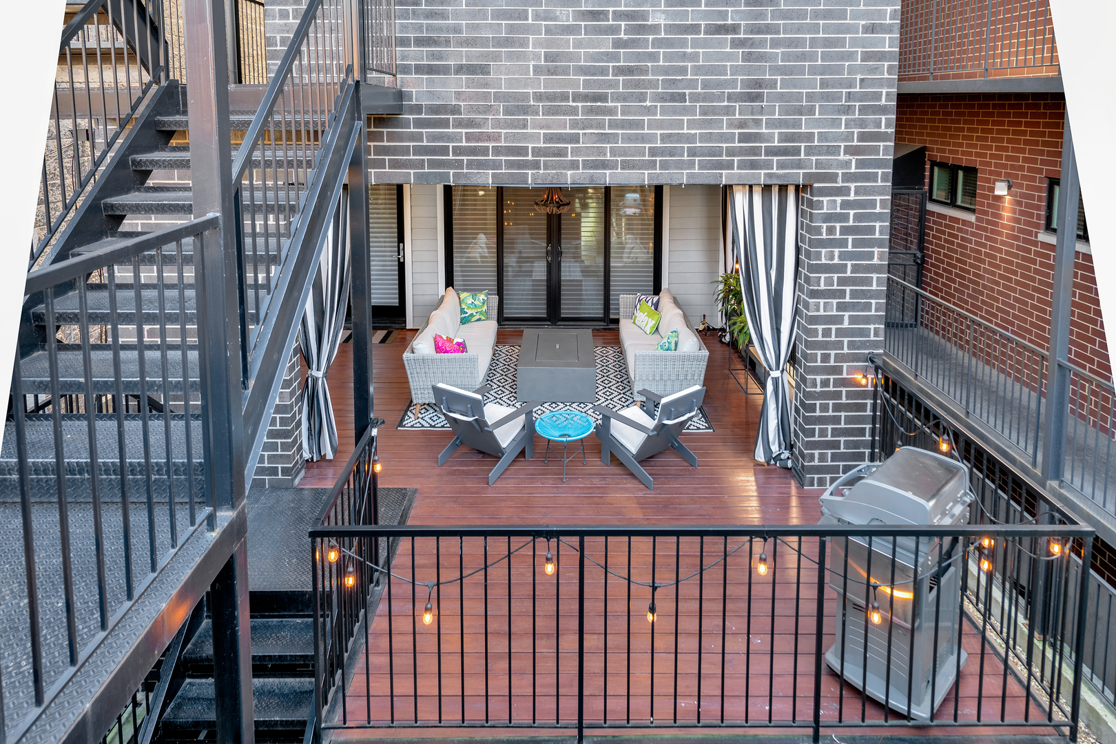 1228 W MELROSE Street Unit: 1