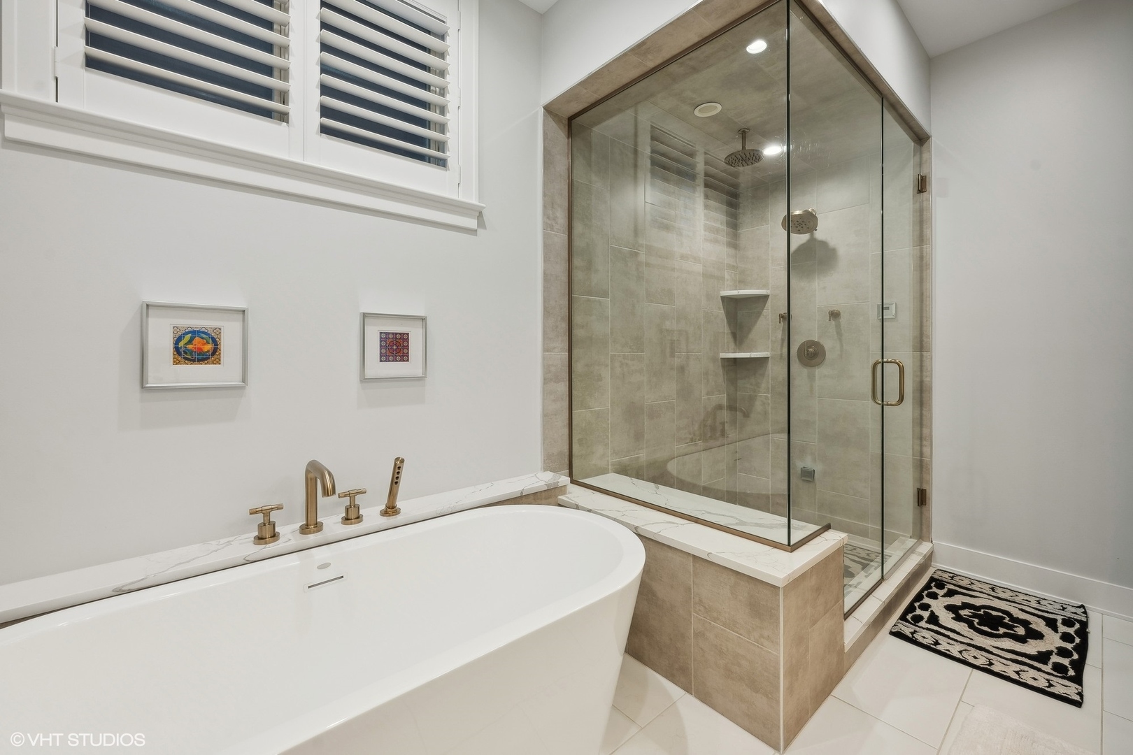 1228 W MELROSE Street Unit: 1