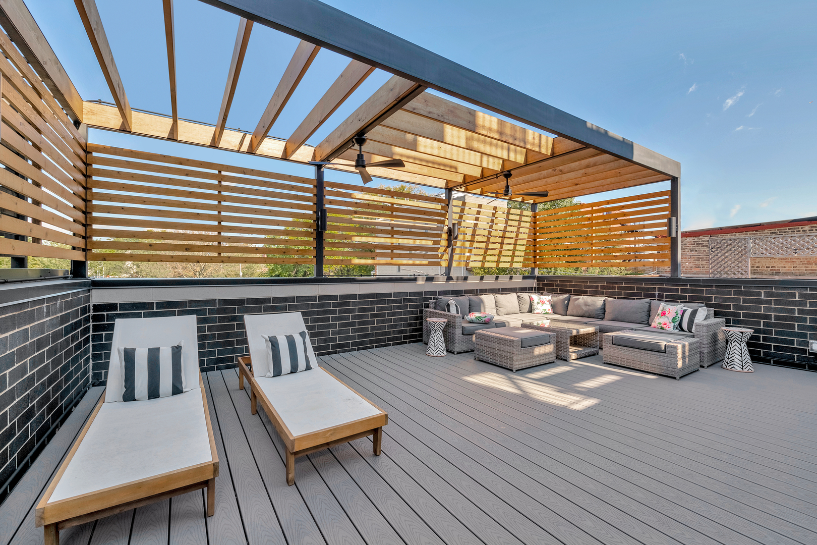 1228 W MELROSE Street Unit: 1