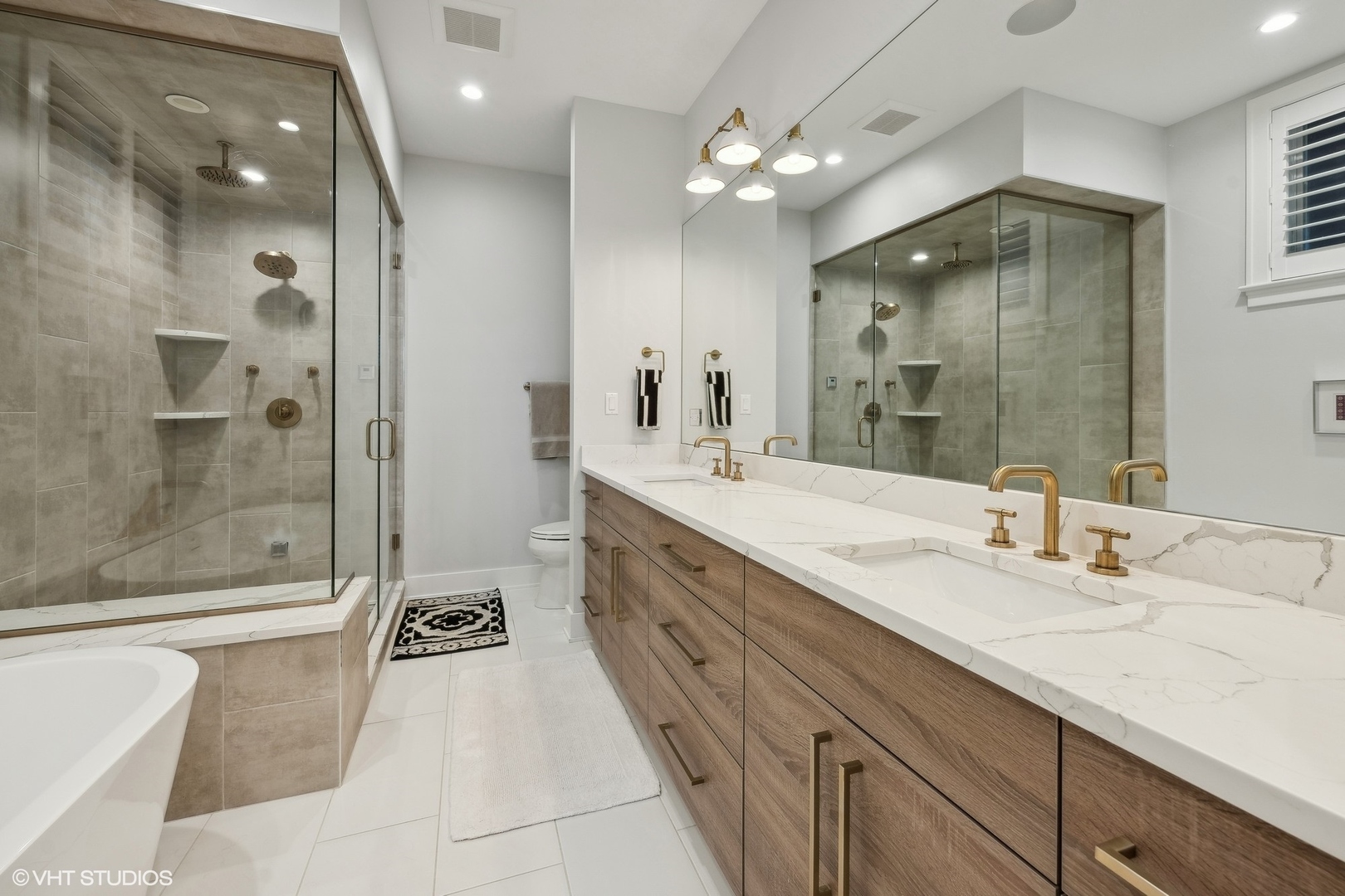 1228 W MELROSE Street Unit: 1