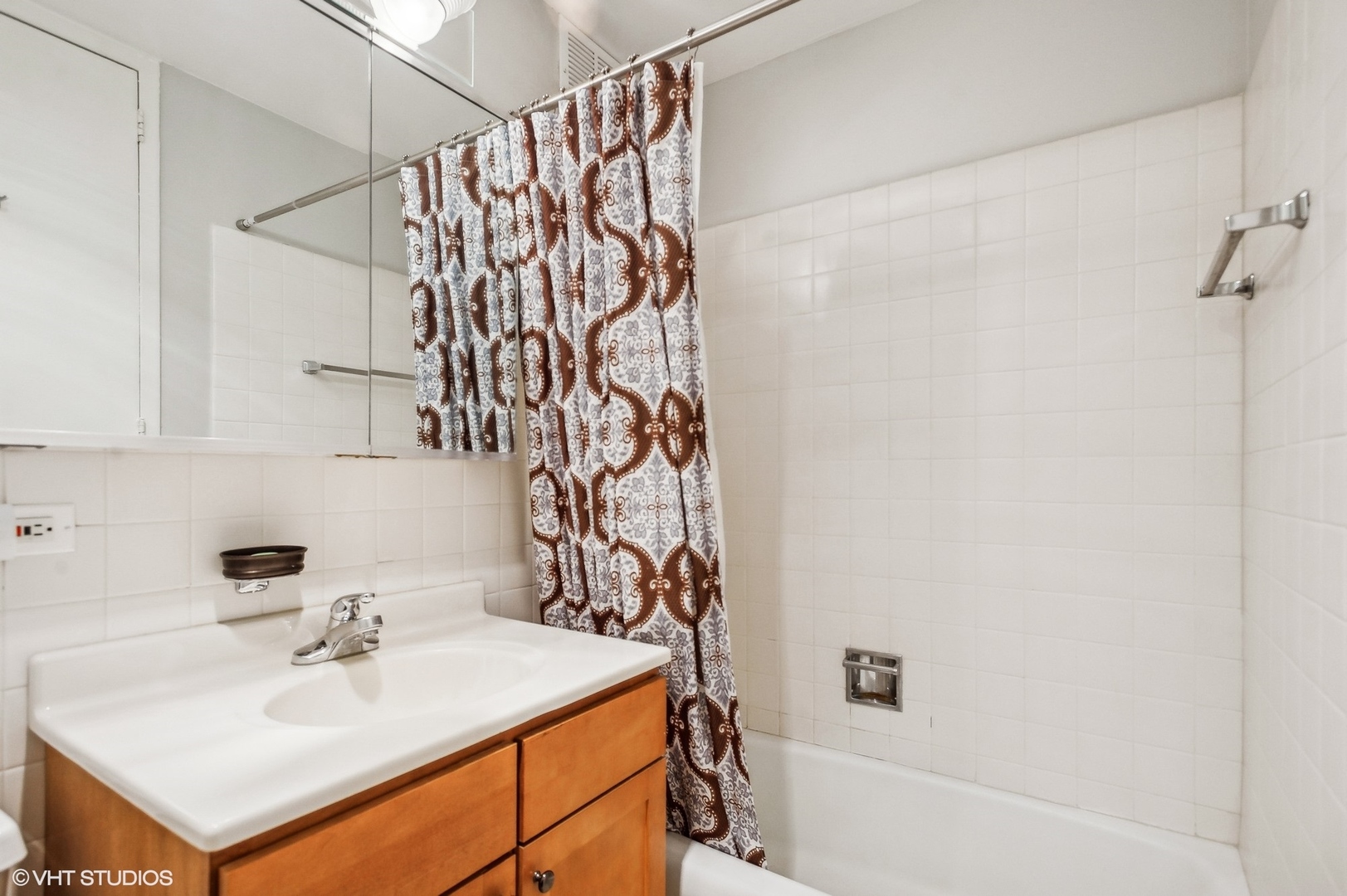 655 W Irving Park Road Unit: 5101