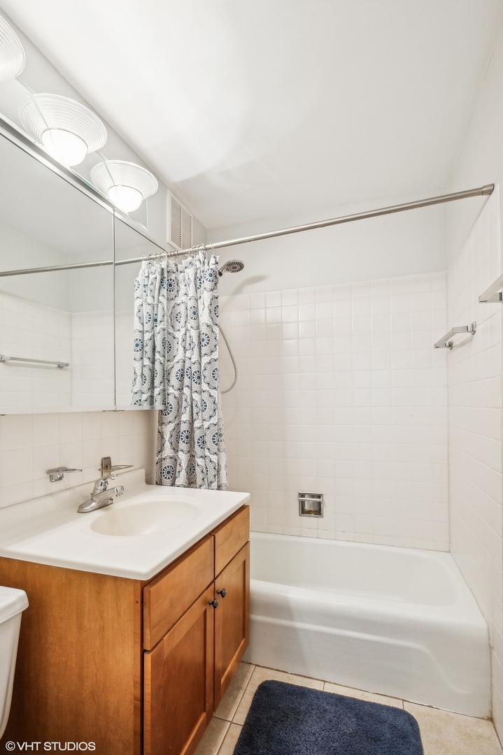 655 W Irving Park Road Unit: 5101