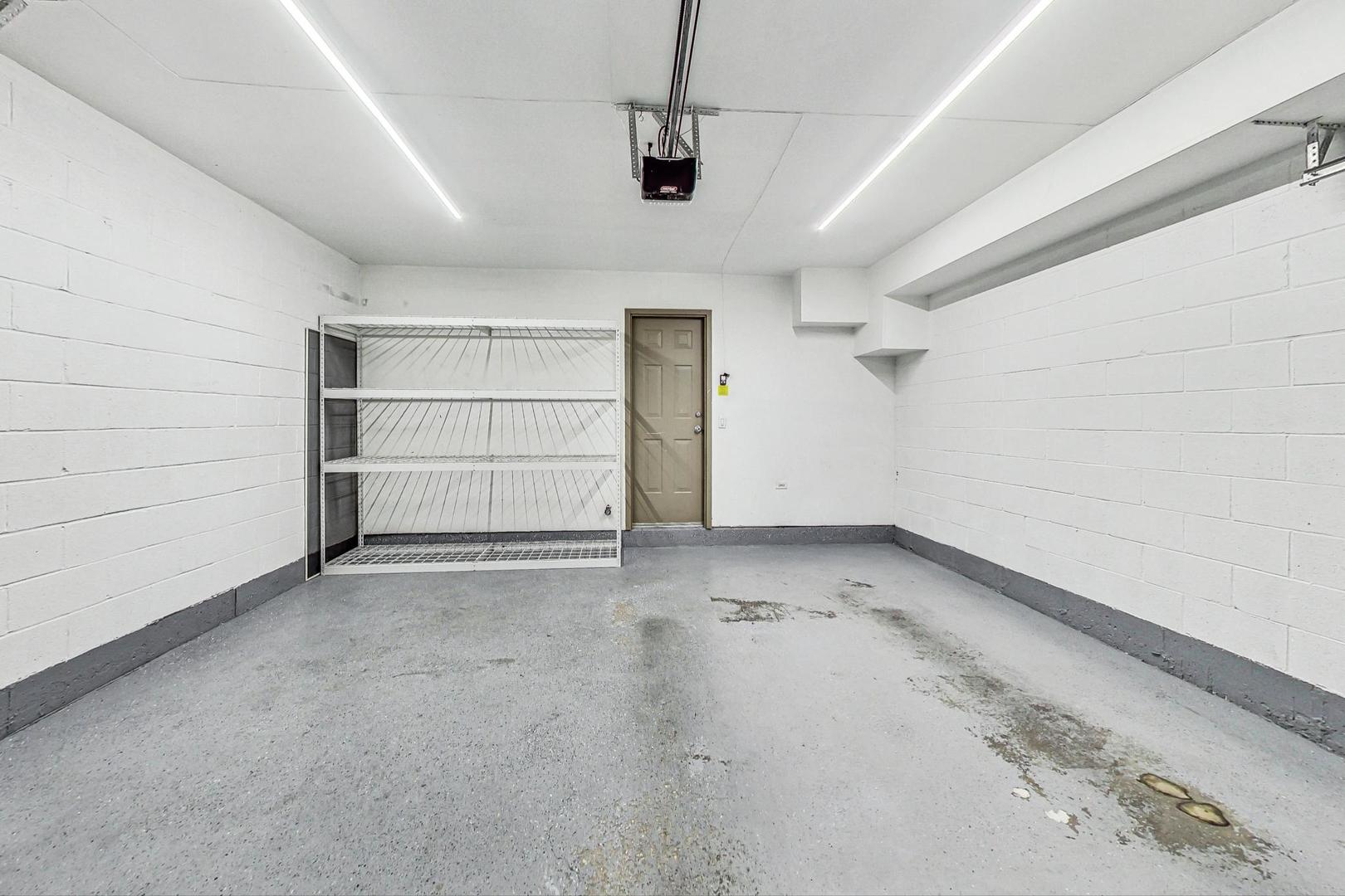 715 W BLACKHAWK Street