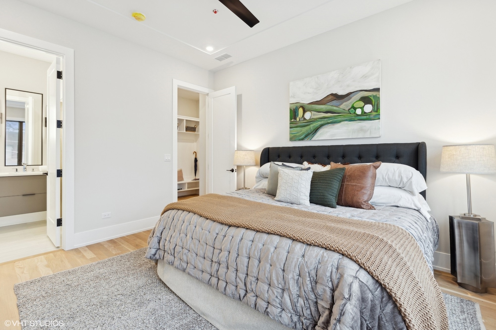 3121 N Clybourn Avenue Unit: 2N