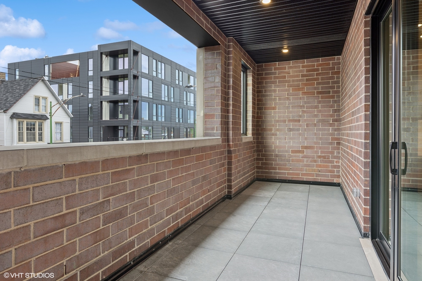 3121 N Clybourn Avenue Unit: 2N