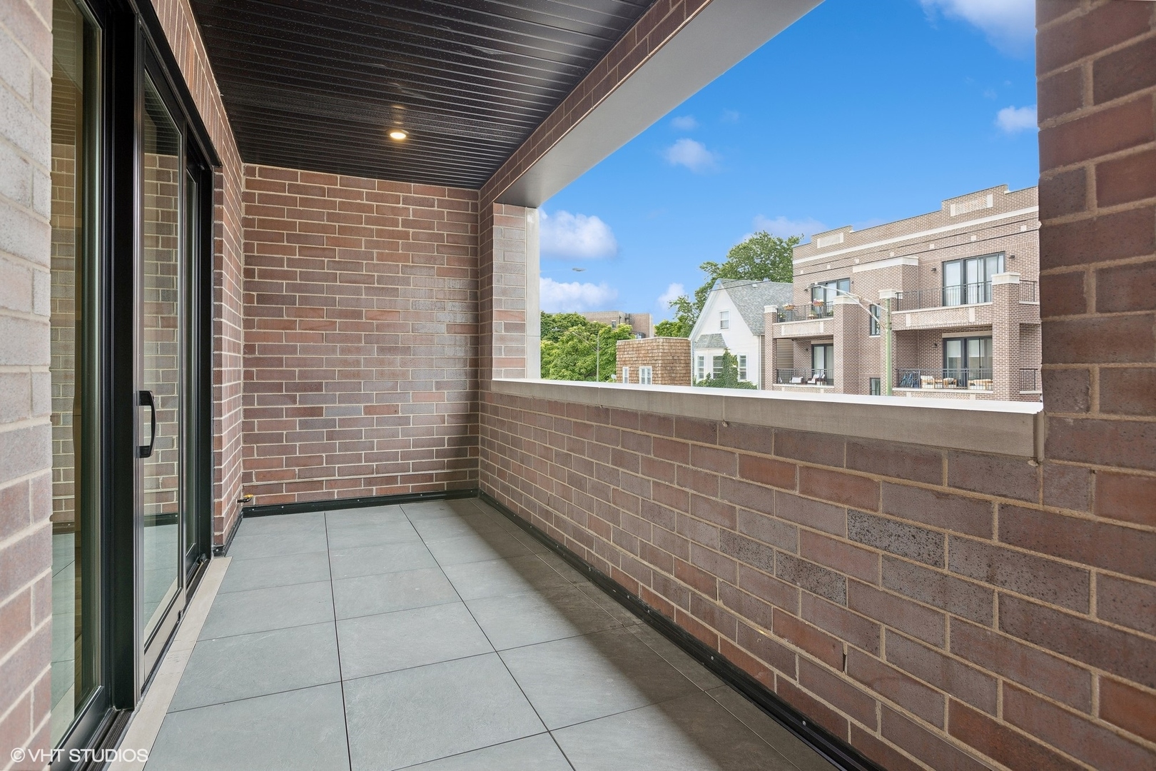 3121 N Clybourn Avenue Unit: 2N