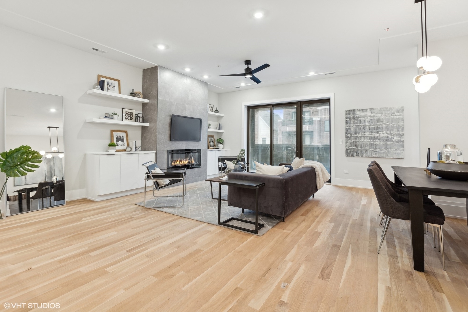 3121 N Clybourn Avenue Unit: 2N