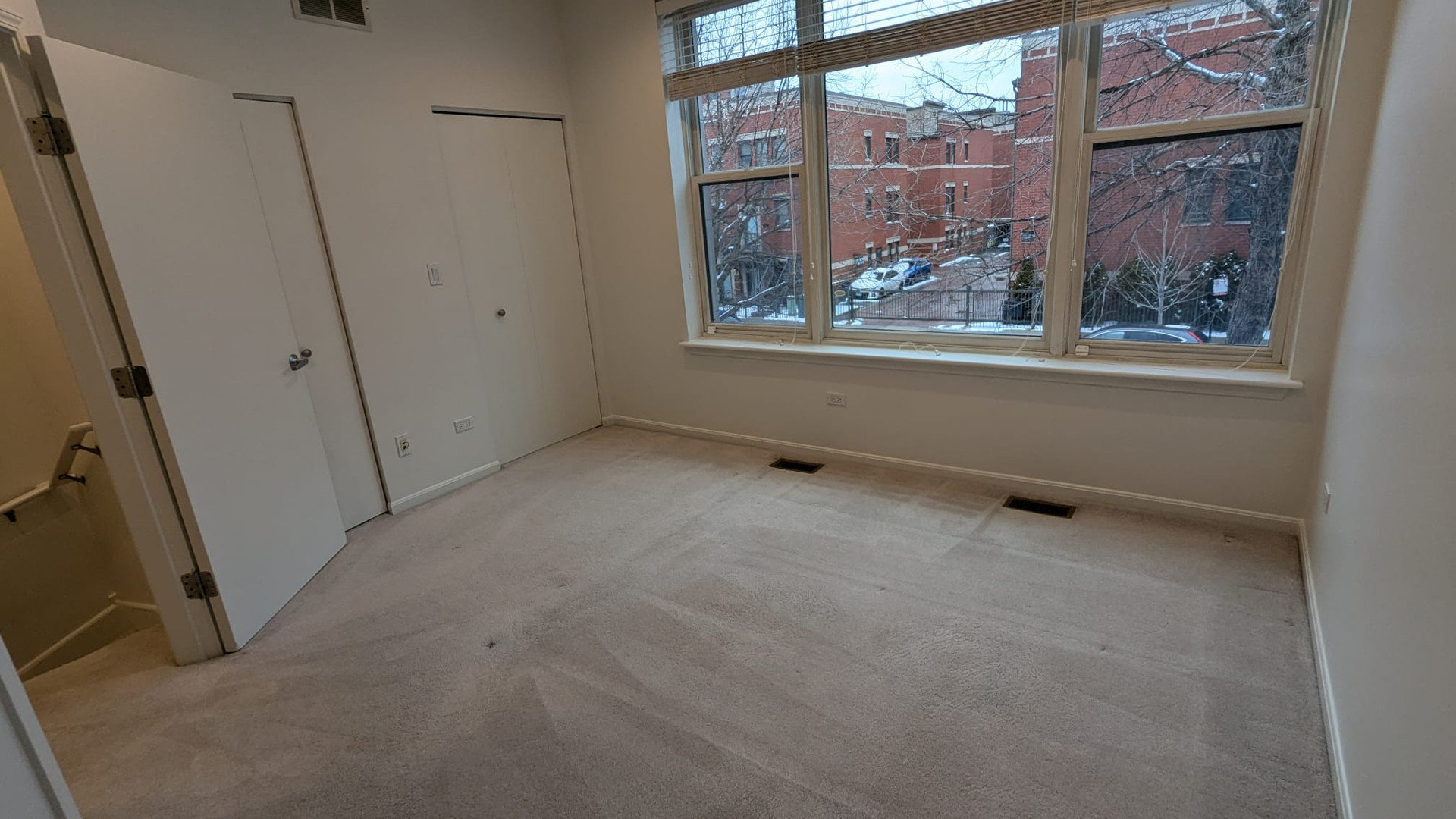625 W Oak Street Unit: O