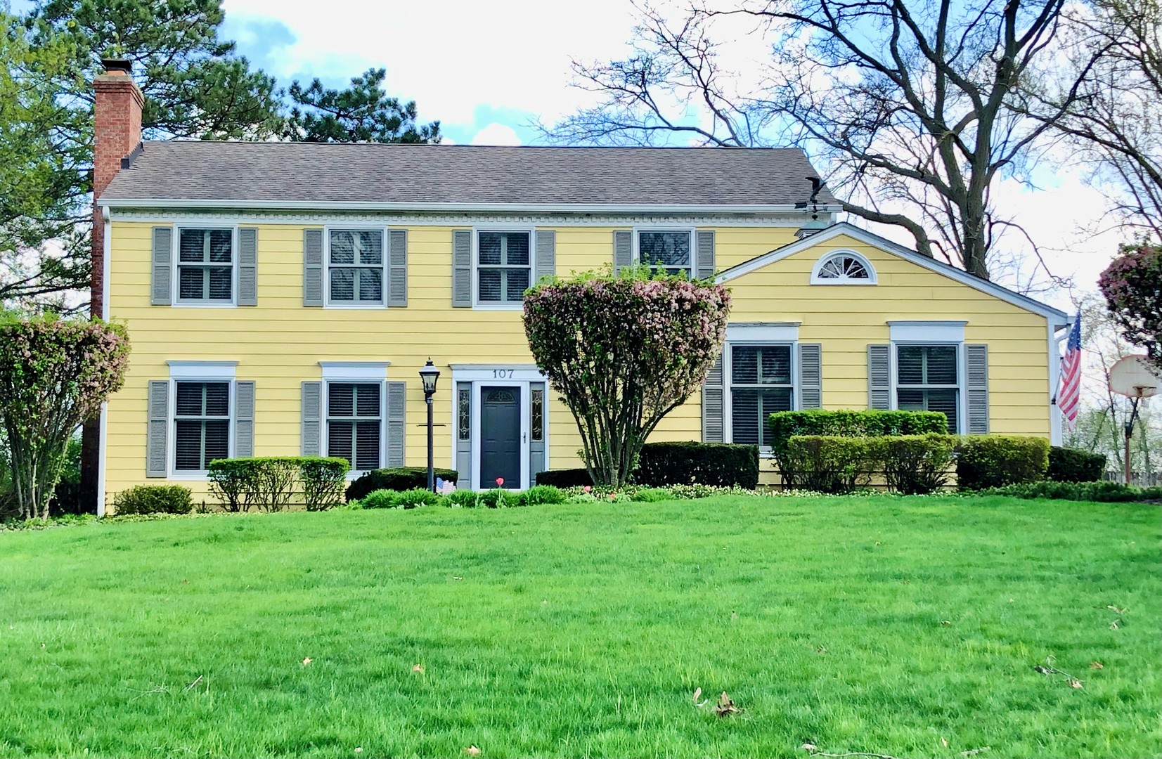 107 W Witchwood Lane