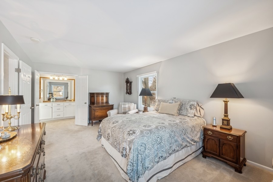 107 W Witchwood Lane