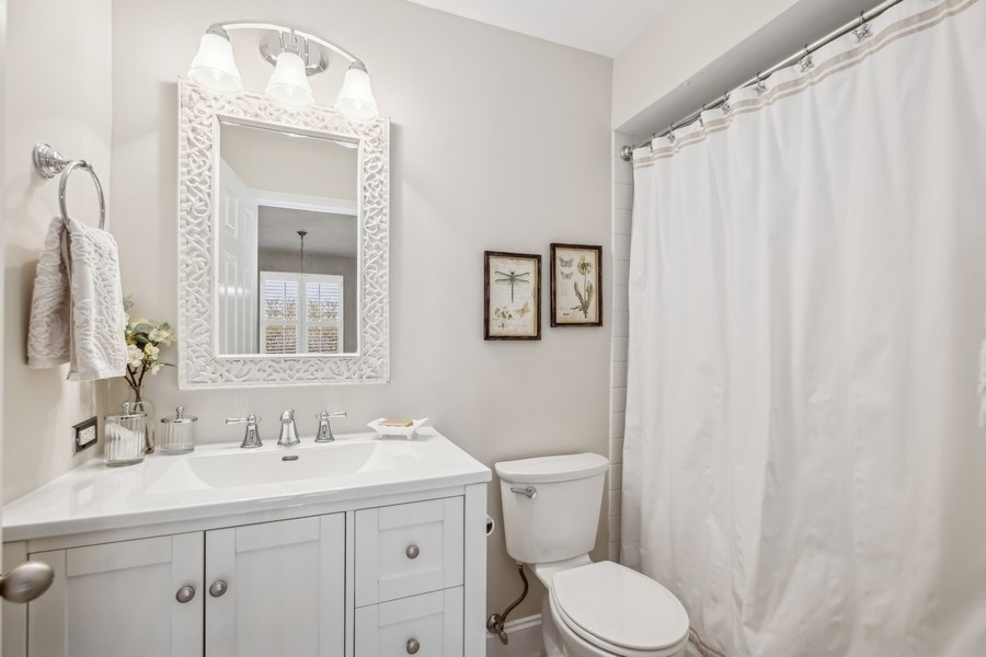 107 W Witchwood Lane