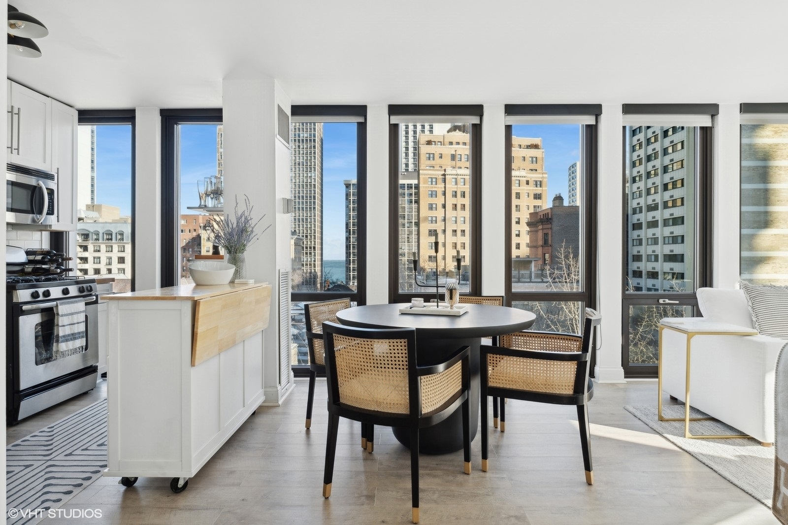 1 E Scott Street Unit: 804