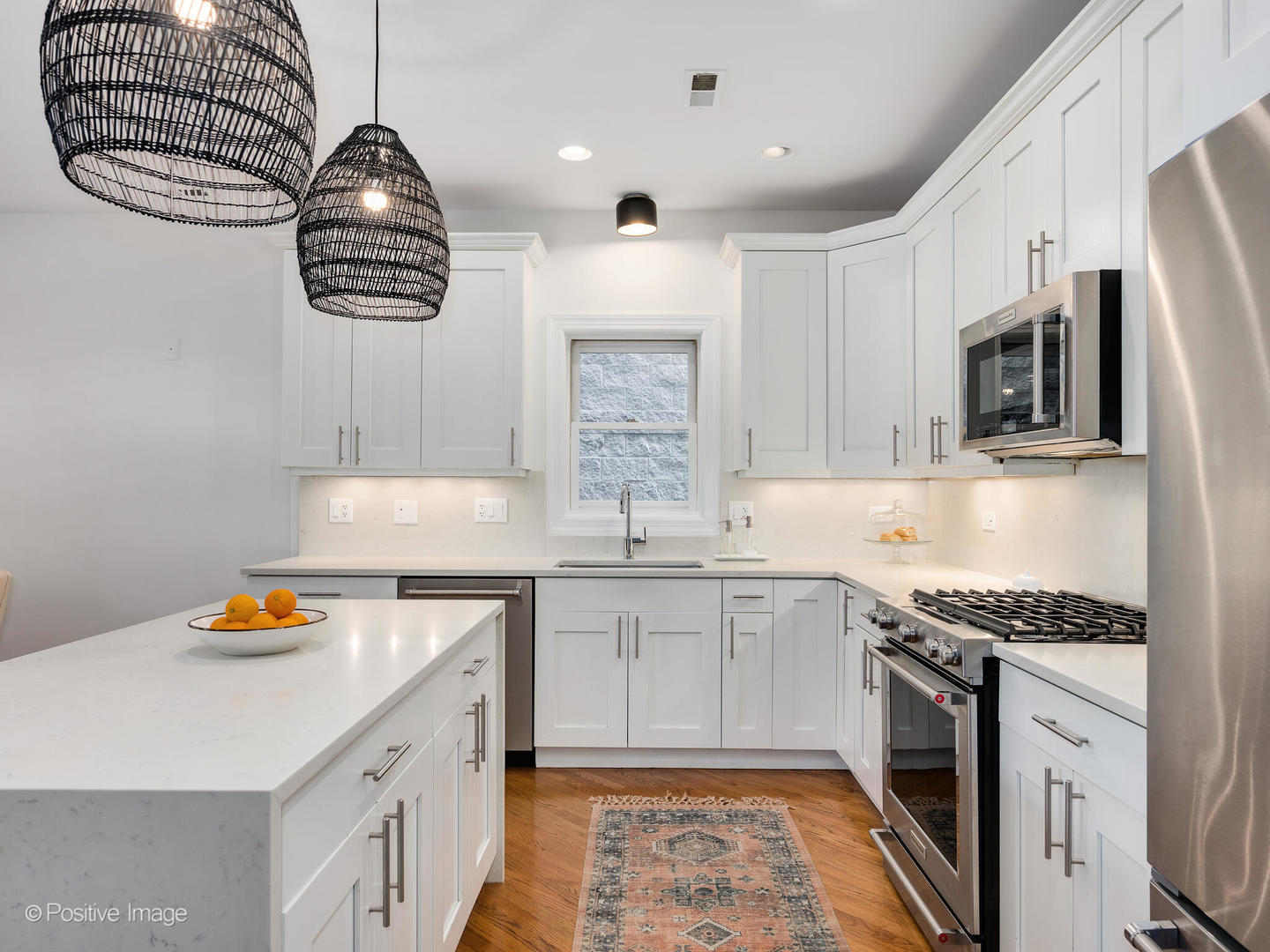 953 W Montana Street Unit: 2