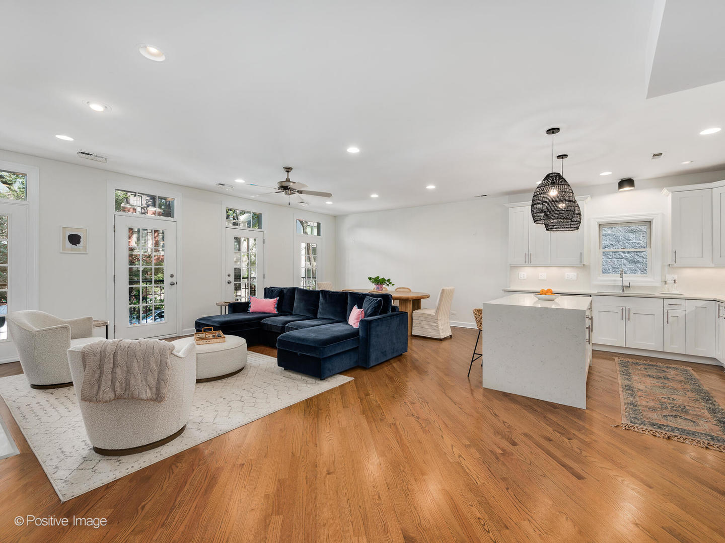 953 W Montana Street Unit: 2