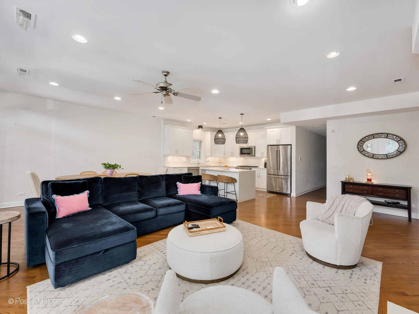 953 W Montana Street Unit: 2