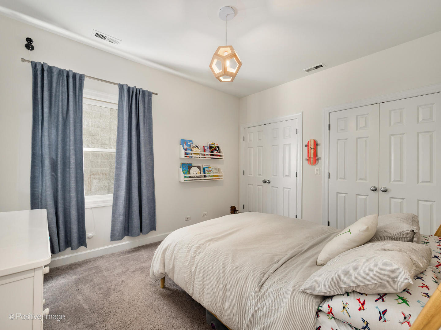 953 W Montana Street Unit: 2