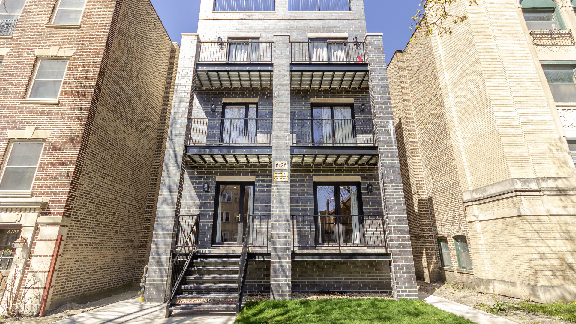 6126 N Mozart Street Unit: 1F